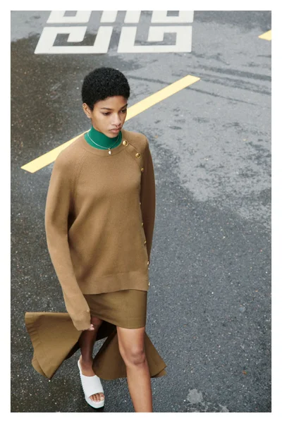 Look 7